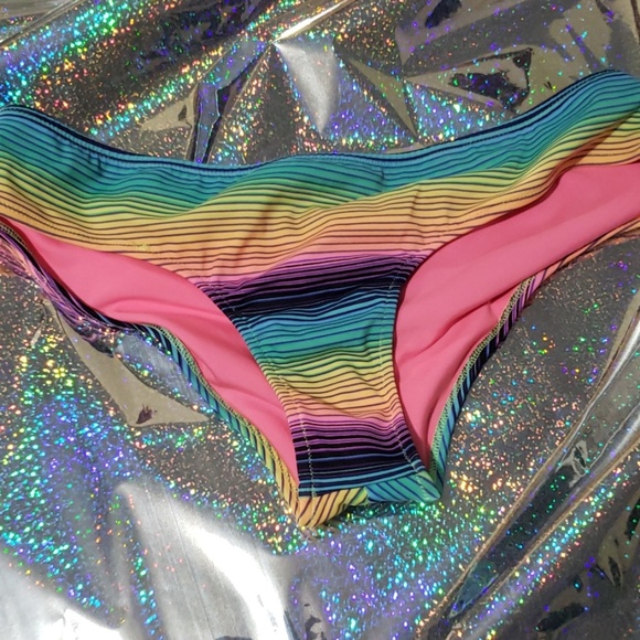 VICTORIAS SECRET WOMEN'S BIKINI RUCHED SIZE S/P - Picture 7 of 8